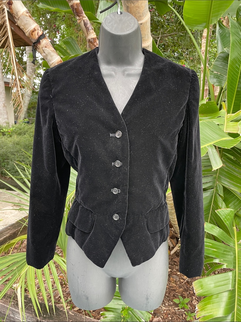 Black velvet fitted blazer jacket